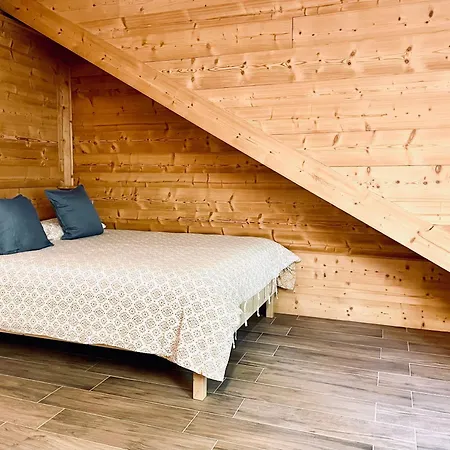 Le Bois Apartment